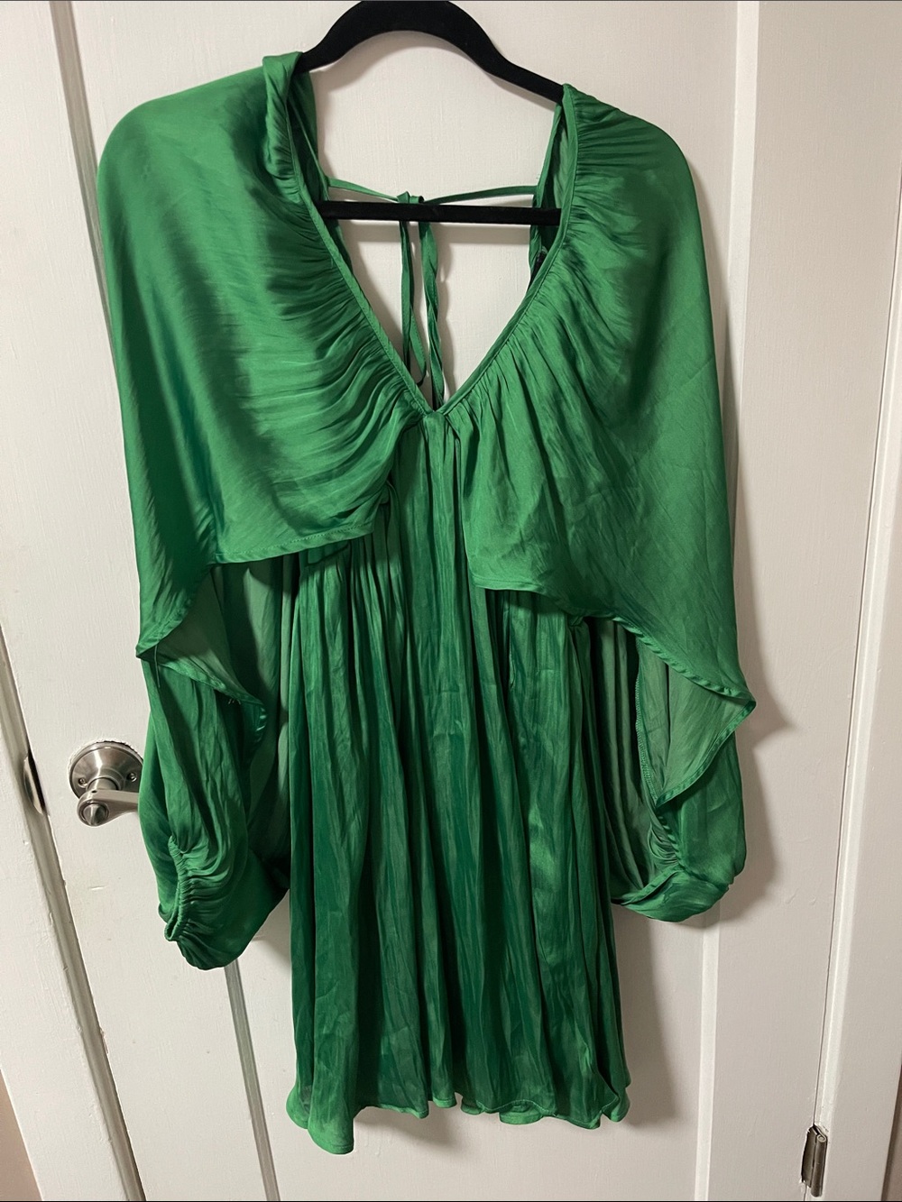 Flowing Green Mini Dress with Cape-Sleeve Detail